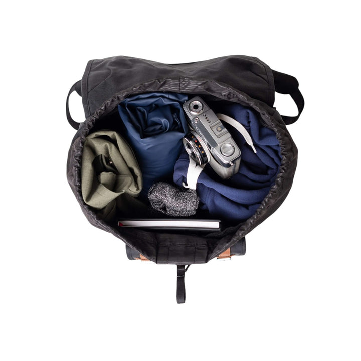 immagine-5-herschel-zaino-nylon-stinghe-pelle-blu-zaini-little-america-mid-backpack-blu